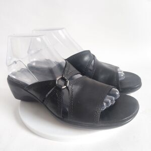 Clarks Sandals Womens Size 8 Narrow 8N Wedge Heel Black Leather Slip On Comfort